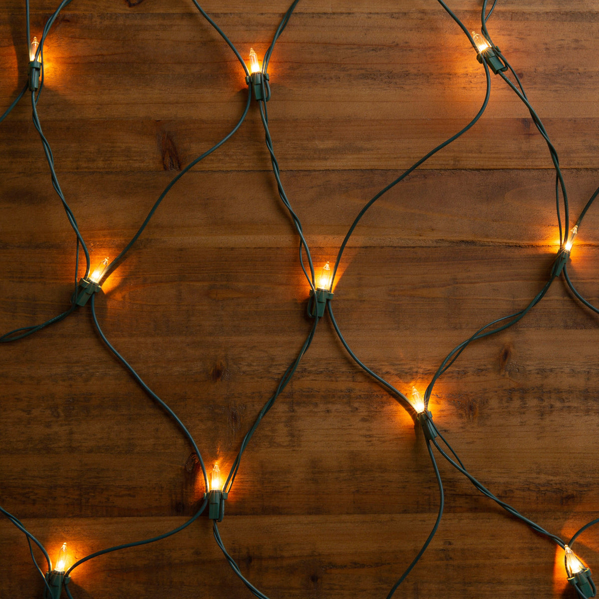 GE String-A-Long 6-ft x 4-ft Constant White Incandescent Mini Plug-In Christmas Net Lights