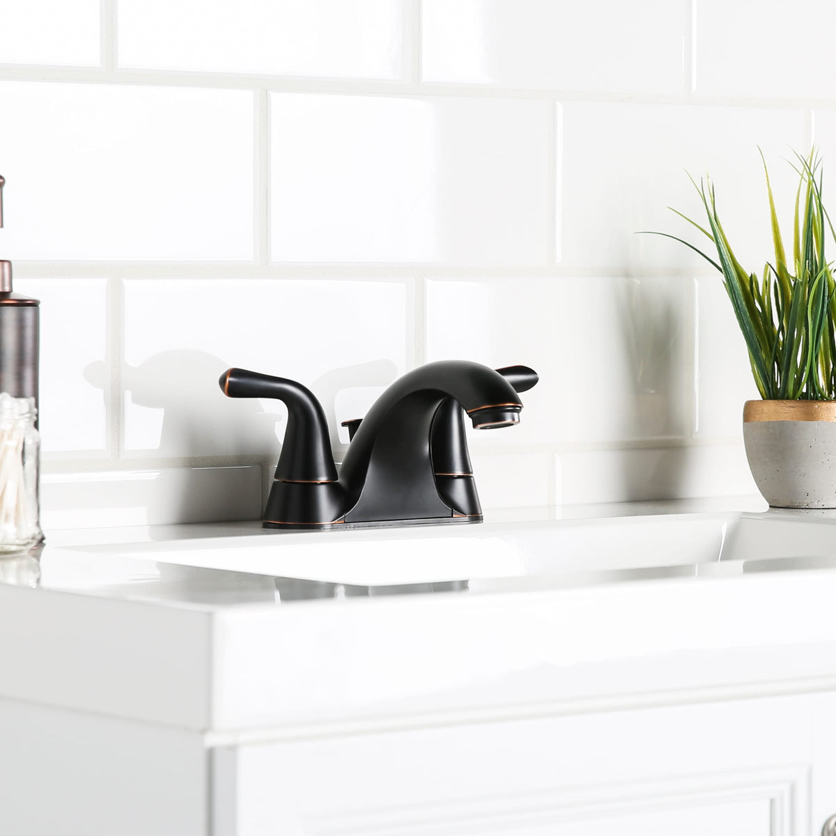 Project Source Dover Oil-Rubbed Bronze 2-Handle 4-in Centerset WaterSense Bathroom Sink Faucet with Drain