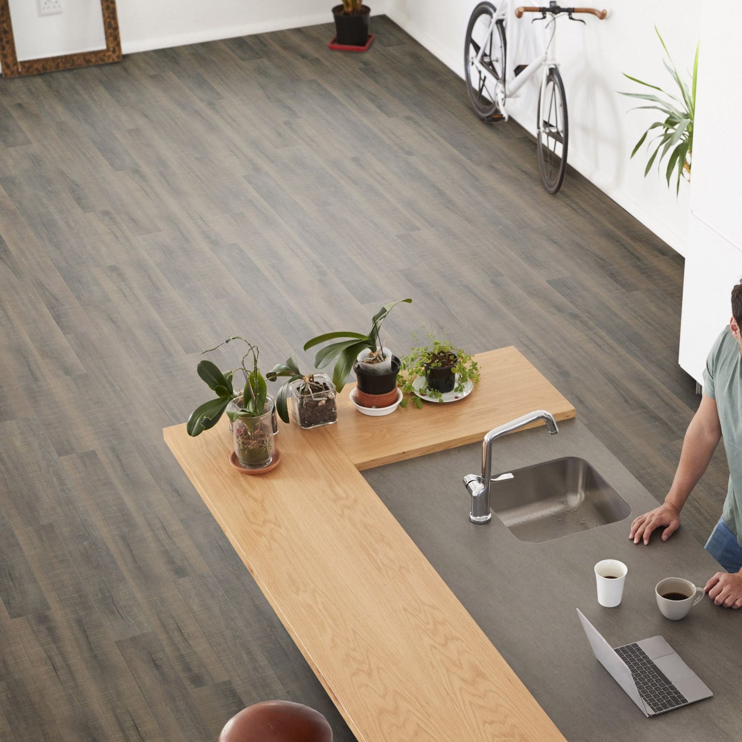 CALI Vinyl Pro Classic Monterey 7-in Wide x 5-1/2-mm Thick Waterproof Interlocking Luxury Vinyl Plank Flooring (23.77-sq ft)