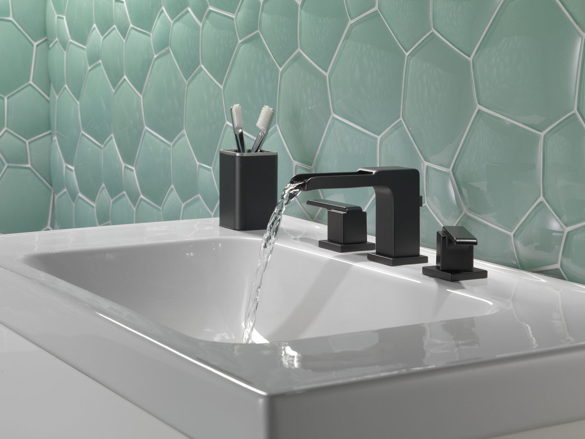 Delta Ara Matte Black 2-Handle Widespread WaterSense Bathroom Sink Faucet with Drain, 4–16 in Installation