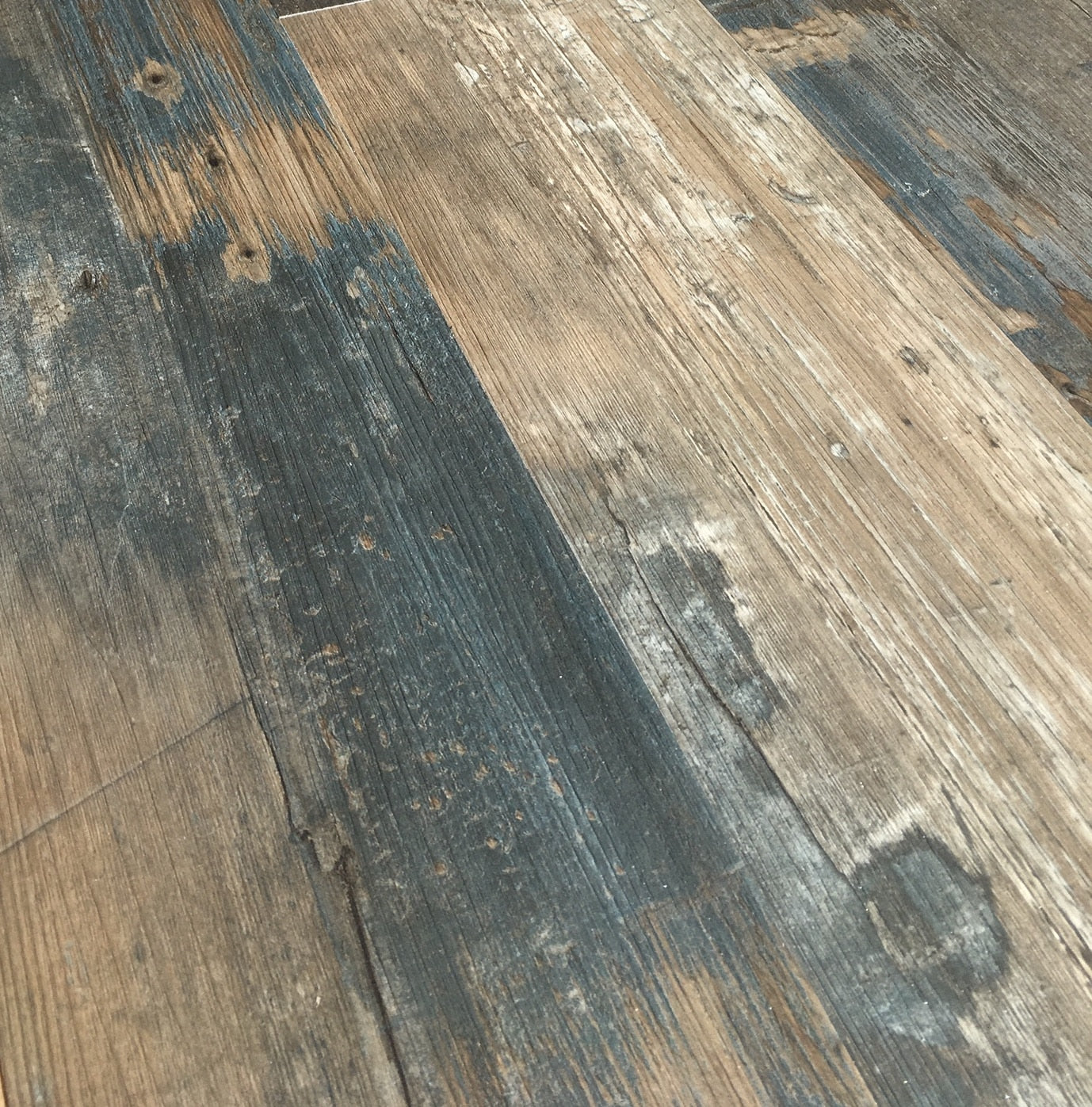 Deco Products Colors Swing High Variation 6-in W x 36-in L x 2-mm Waterproof Luxury Vinyl Plank Flooring, 30-sq ft Carton