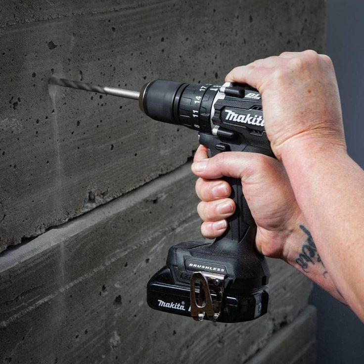 18-Volt 2.0Ah LXT Lithium-Ion Sub-Compact Brushless Cordless 1/2 in. Hammer Driver Drill Kit