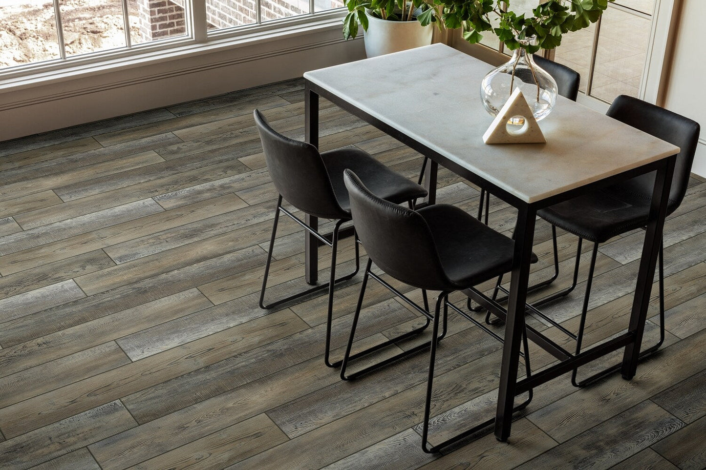 Shaw Parallax HD Plus Timeless 7-in Wide x 8-mm Thick Waterproof Luxury Vinyl Plank Flooring (18.91-sq ft)