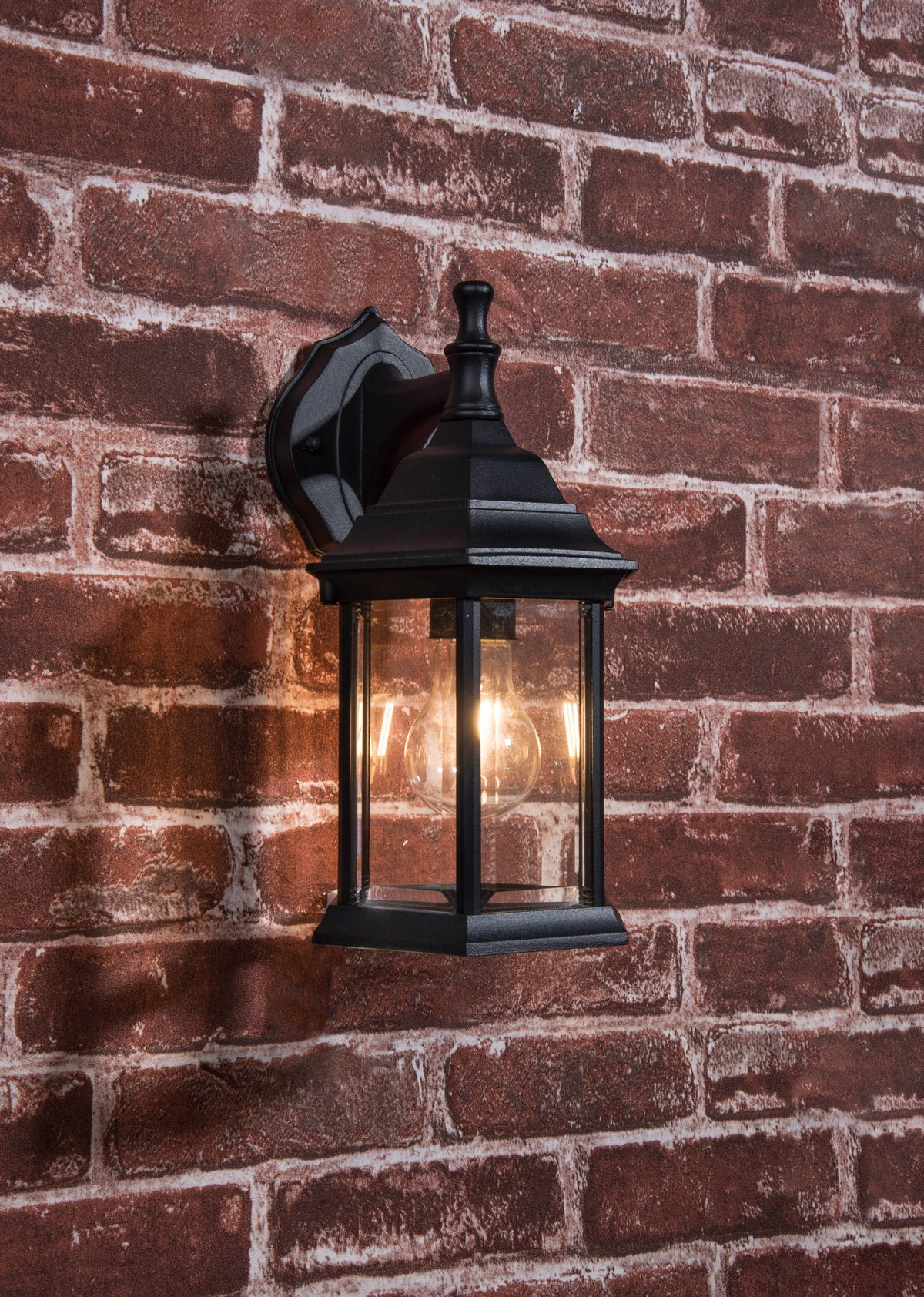 Project Source Henfield 11.81-in H Matte Black Outdoor Wall Lantern, Medium Base (E-26)
