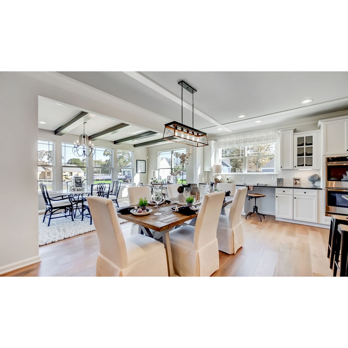 Progress Lighting Anjoux 5-Light Gray Transitional Chandelier
