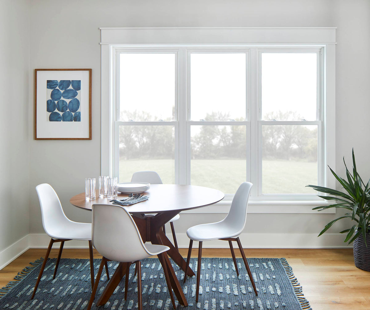 Pella 150 Series Replacement White Vinyl Low‑E Argon Double‑Hung Window with Full Screen, 31-1/2 in. x 53-1/2 in.