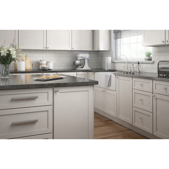 Brainerd Casual Column Adjusta-Pull (51 Mm To 224 mm) Center to Center Adjustable Rectangular Handle Drawer Pull