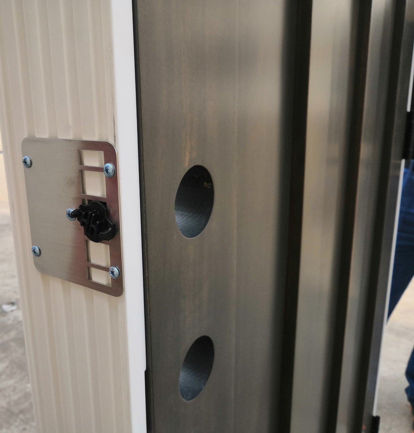 Creative Entryways 36-in x 80-in Unfinished Mahogany Front Door with Frosted Glass
