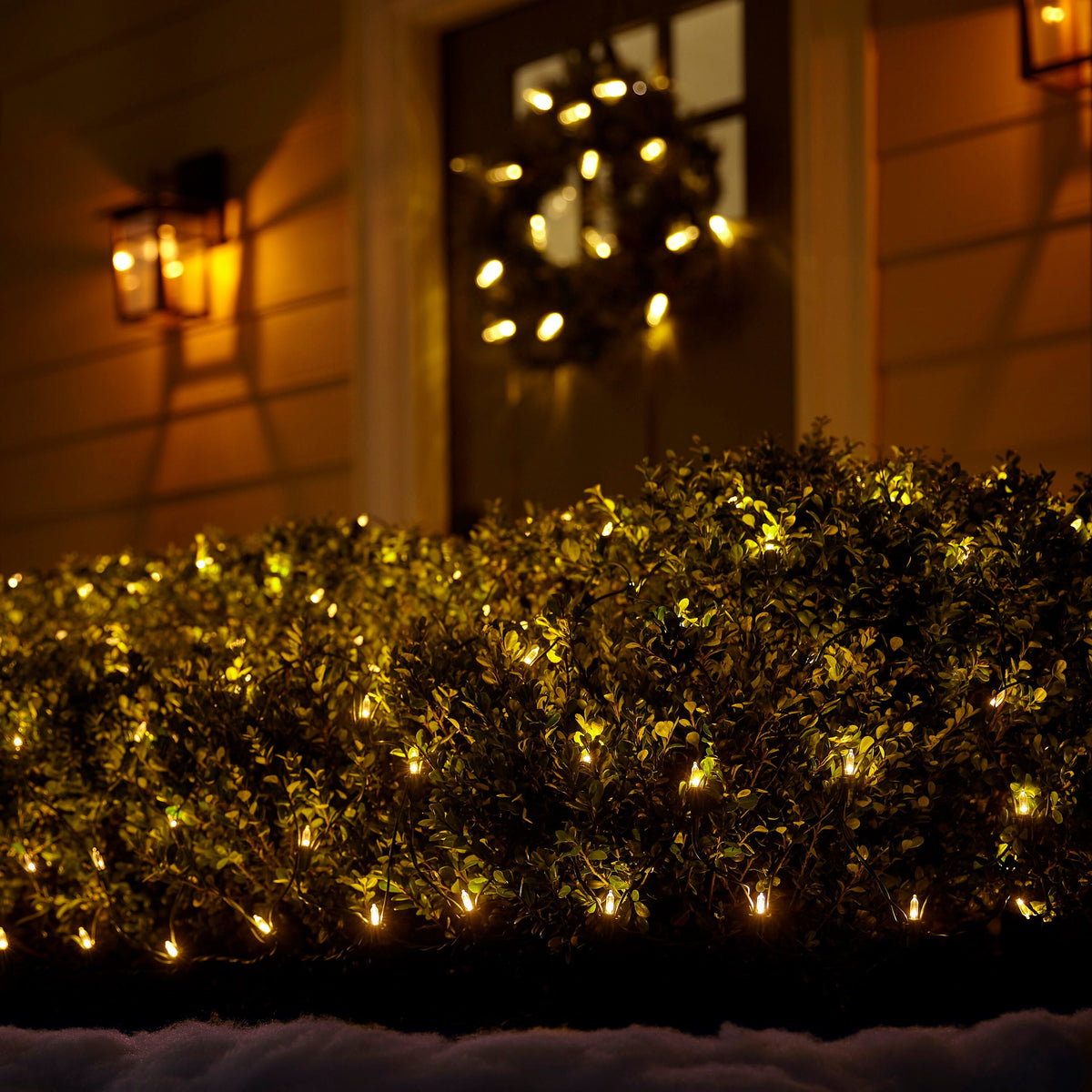 GE StayBright 6-ft x 8-ft Warm White LED Mini Net Christmas Lights, 300-Count, Plug-In