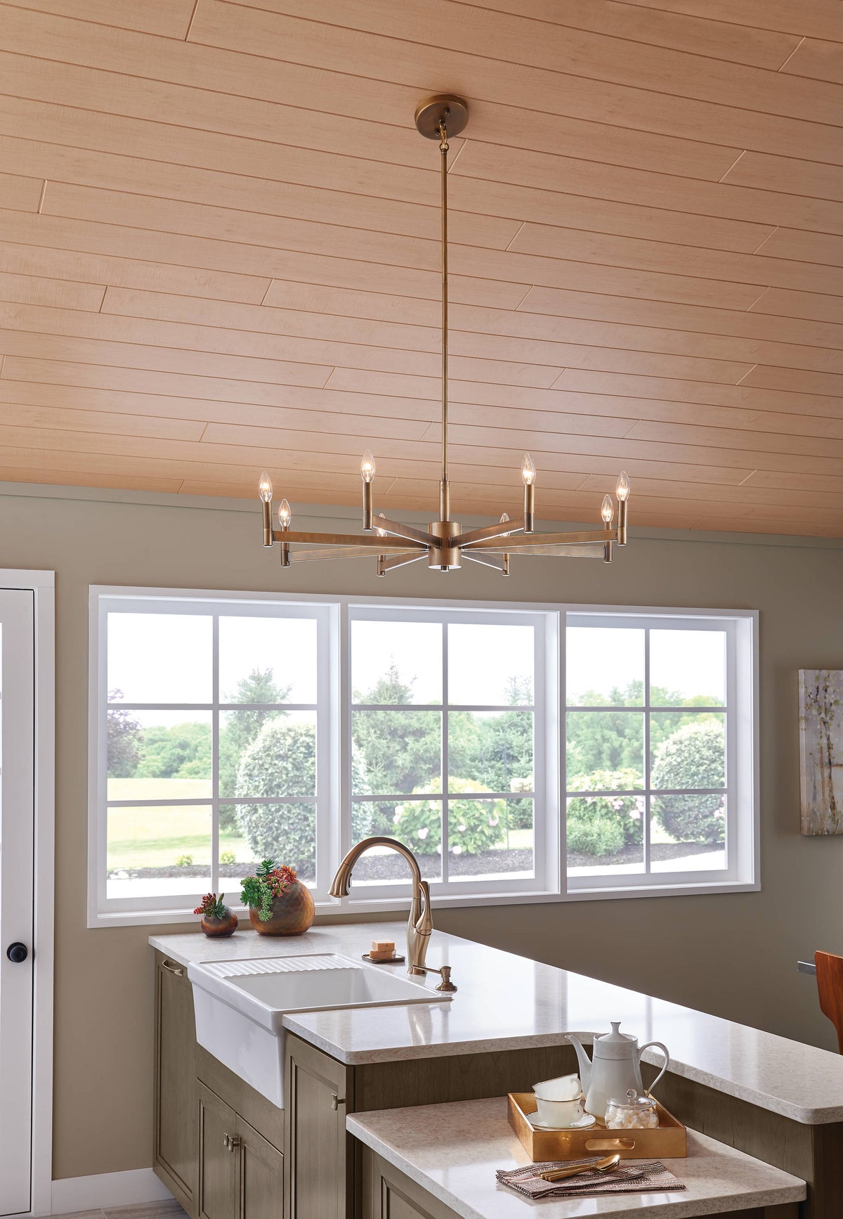 Kichler Erzo 8-Light Modern/Contemporary Chandelier