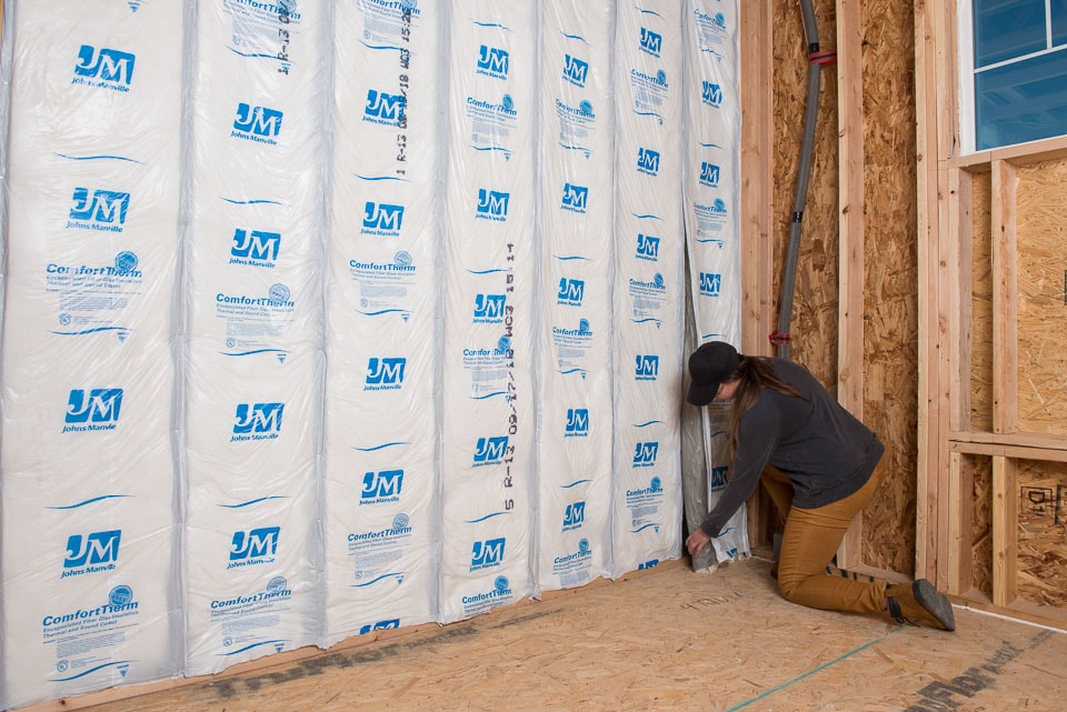 JM ComfortTherm R-13 Poly-Encapsulated Fiberglass Batt Insulation, 15 in x 93 in (106.56 sq ft)