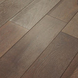 Shaw Oak Rustic hardwood flooring — surface grain detail