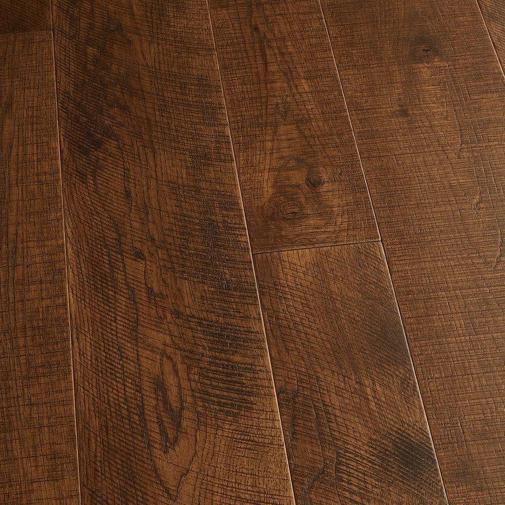 Villa Barcelona Hickory Montaner hardwood flooring — surface grain detail