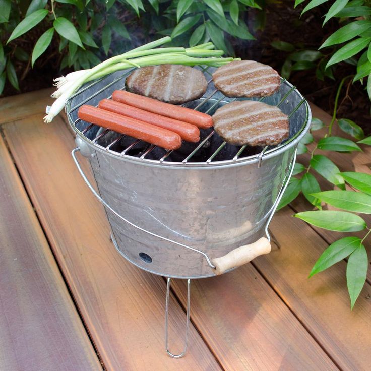 Masonware Portable Silver Colored Beach Grill