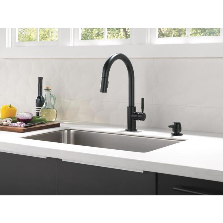 Delta Trask Matte Black 1-Handle Deck-Mount Pull-Down Handle Kitchen Faucet (Deck Plate Included)