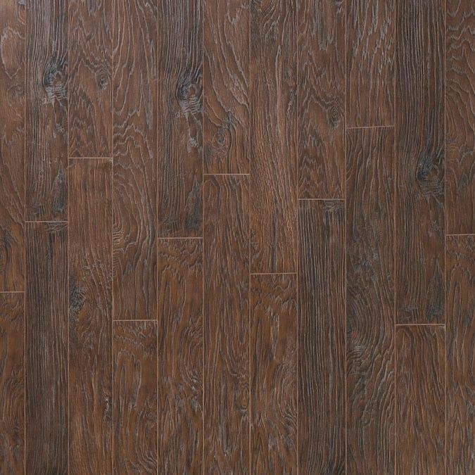 Pergo Classics Scraped Hickory 10mm Water Resistant Laminate Flooring
