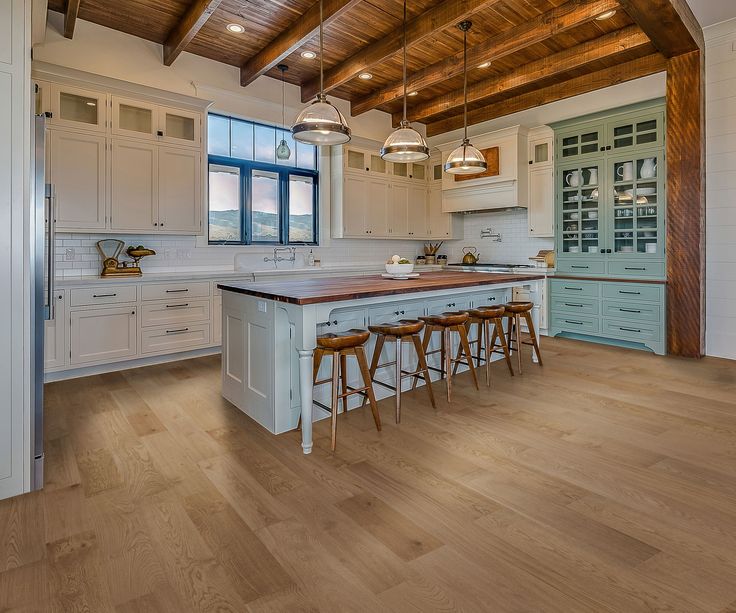 CALI Barrel Pacific Crush Oak 7-1/2-in W x 1/2-in T x 74-13/16-in Smooth/Traditional Engineered Hardwood Flooring (23.31-sq ft / Carton)