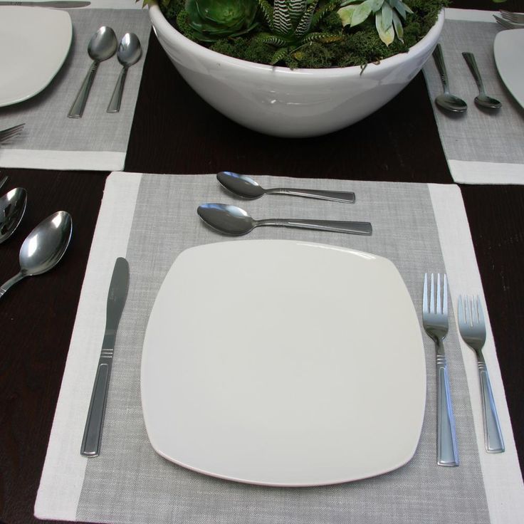 Astonshire 45-Piece Flatware Set (Service for 8)