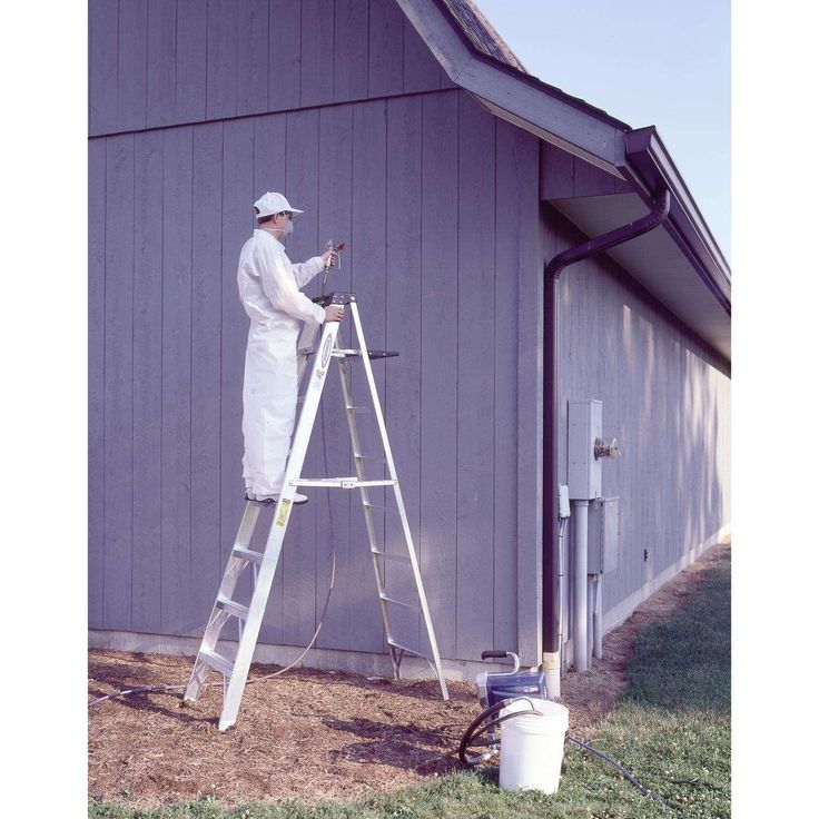 Werner 8 ft. H Aluminum Step Ladder Type IA 300 lb. capacity