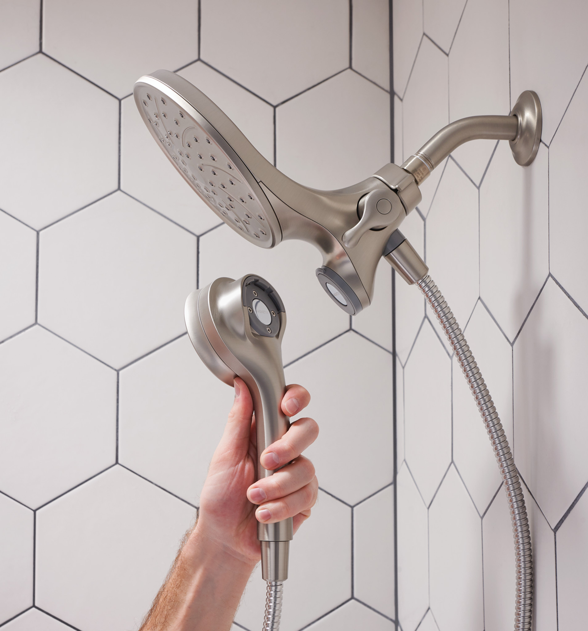 Moen Magnetix Chrome 6-Spray Rain Dual Shower Head, 1.75 GPM (6.6 LPM)