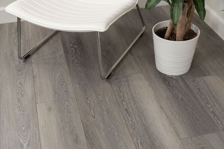 CALI Longboards Oceanic Oak Gray 20-mil x 9-in W x 70-in L Waterproof Interlocking Luxury Vinyl Plank Flooring (26.62-sq ft/ Carton)