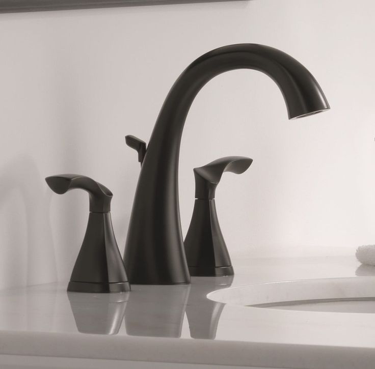 Delta Sandover Matte Black 2-handle Widespread WaterSense Bathroom Sink Faucet with Drain