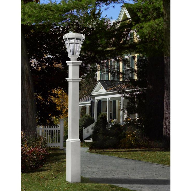 New England Arbors Sturbridge Lamp Post