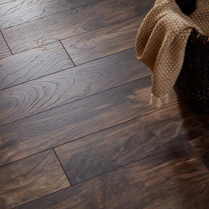 EIR Summit Elm 12 mm Thick x 6-1/8 in. Wide x 50-4/5 in. Length Laminate Flooring