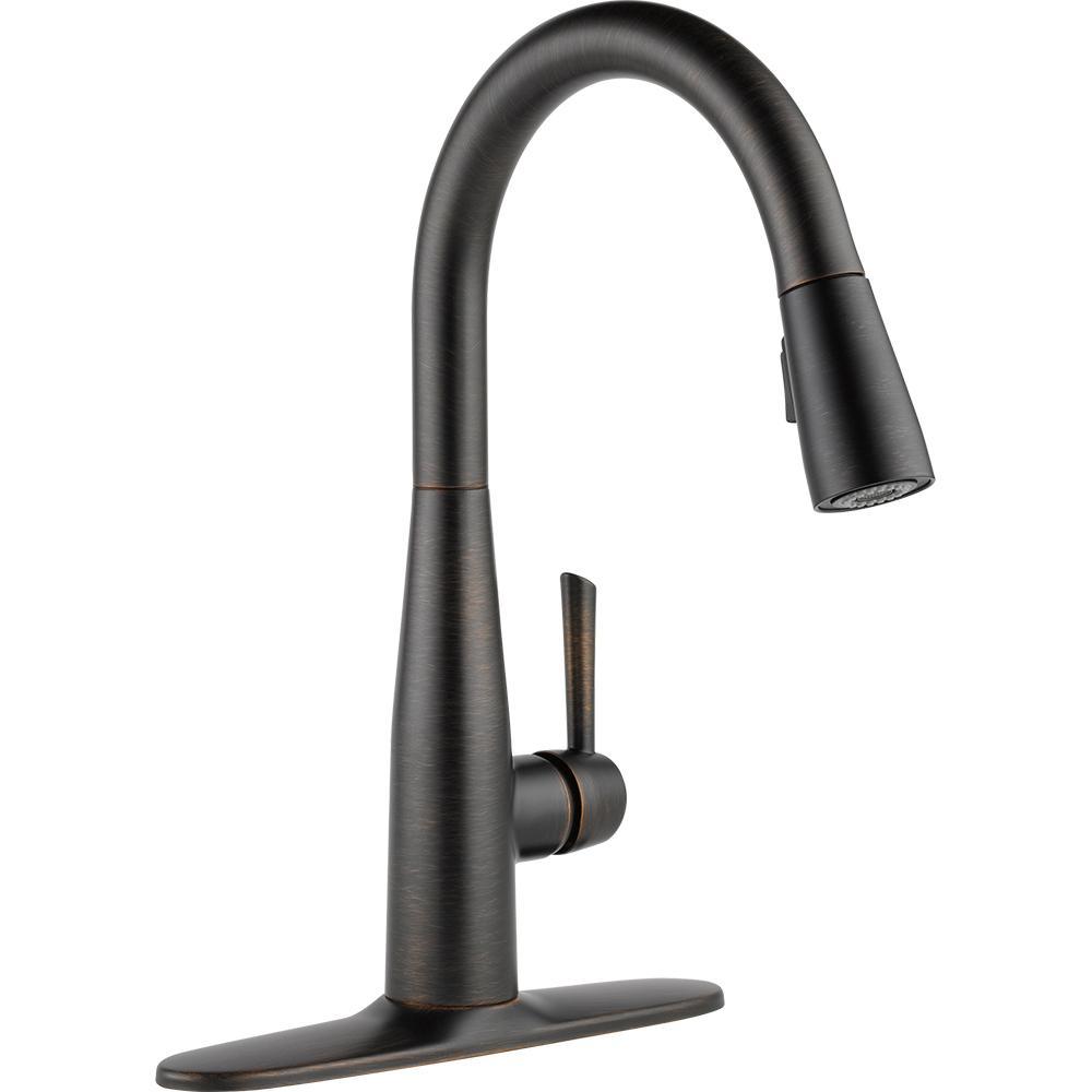 Essa Touch2O Technology Single-Handle Pull-Down Sprayer Kitchen Faucet with MagnaTite Docking in Arctic Stainless - Super Arbor