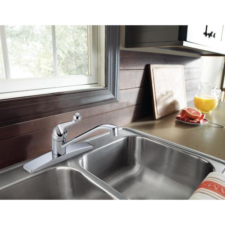 Delta Classic Chrome 1-Handle Deck-Mount Low-Arc Handle Kitchen Faucet (Deck Plate Included)