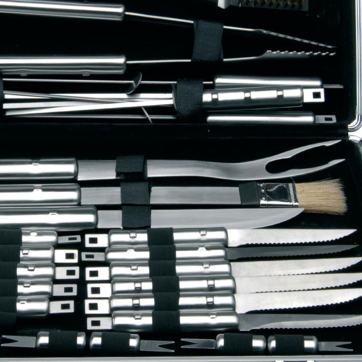 Cubo 33-Piece Stainless Steel Barbecue Set with Case