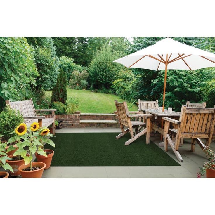 TrafficMaster Putting Green Turf 6 ft. x 8 ft. Artificial Grass Rug