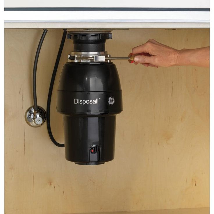 GE 1/2 HP Continuous Feed Garbage Disposal