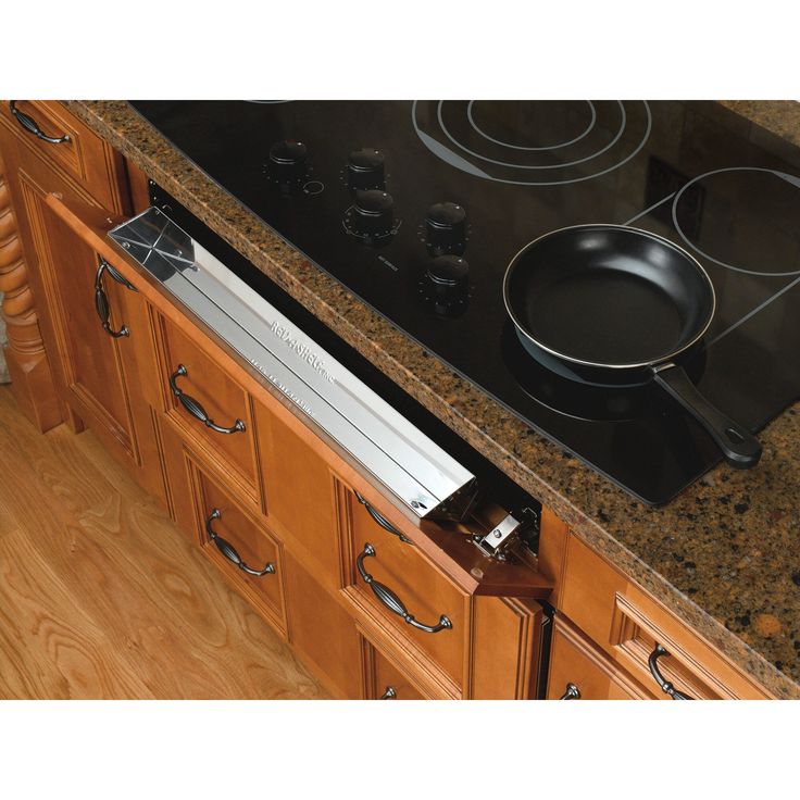 Rev-A-Shelf 22-in W x 3-in H 1-Tier Pull Out Metal Door Organizer