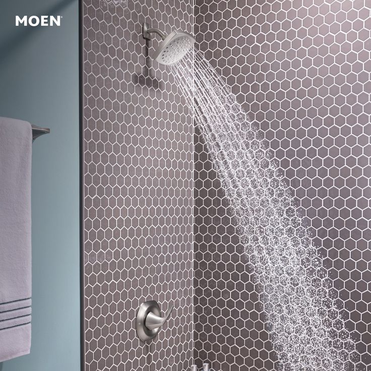 Moen Lindor Spot Resist Brushed Nickel 1-Handle Bathtub and Shower Faucet with Valve