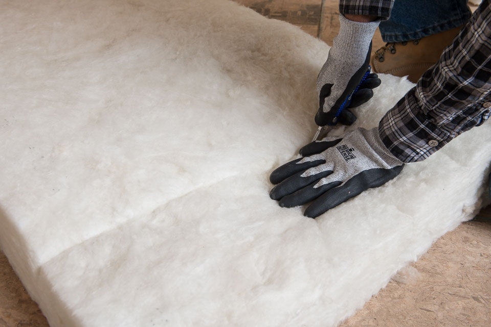 Johns Manville JM R-13 Unfaced Fiberglass Batt Insulation – 15 in x 93 in, 106.56 sq ft (11-Pack)