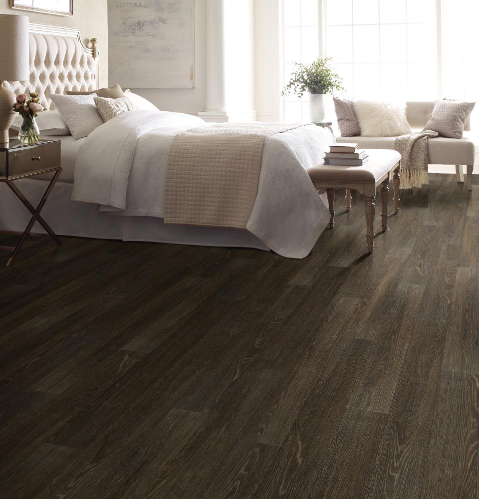 Shaw Westwork Glades 6-in Wide x 2-1/2-mm Thick Waterproof Luxury Vinyl Plank Flooring (41.72-sq ft)