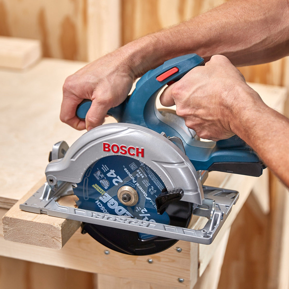Bosch 18-Volt 6-1/2-in Cordless Circular Saw with Brake and Aluminum Shoe