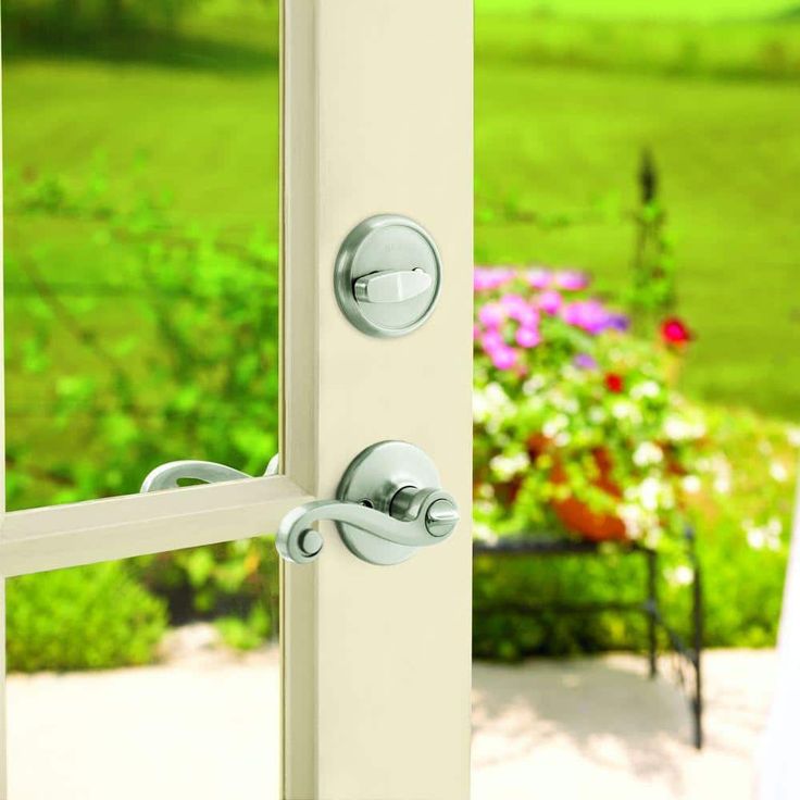 Kwikset Lido Satin Nickel Smartkey Single-Cylinder Deadbolt Universal Keyed Entry Door Handle Combo Pack (1 Handle and 1 Deadbolt)