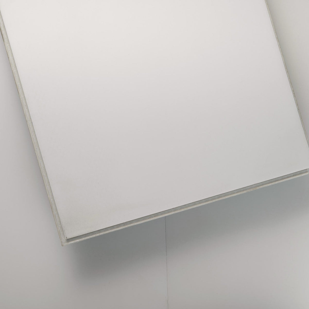 Lucida USA MonoCore Marshmallow White 22-mil x 5-4/5-in W x 36-in L Waterproof Interlocking Luxury Vinyl Plank Flooring (13-sq ft/ Carton)