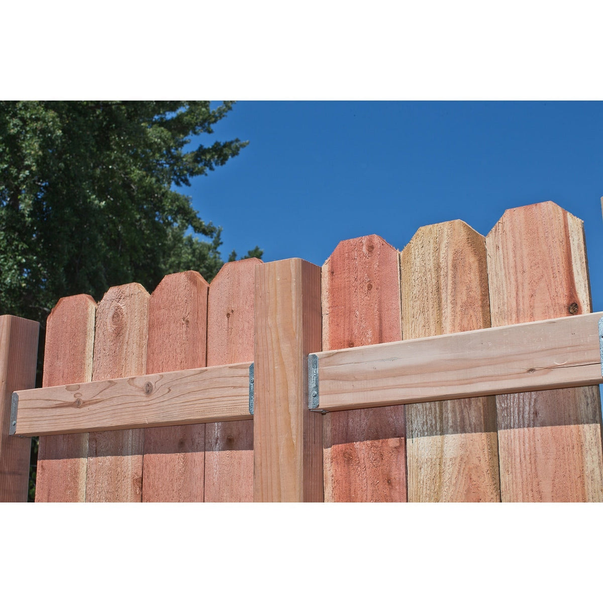 Simpson Strong-Tie FB 0.787-in Zmax Galvanized, G185 Steel Rail Bracket For Wood Fence