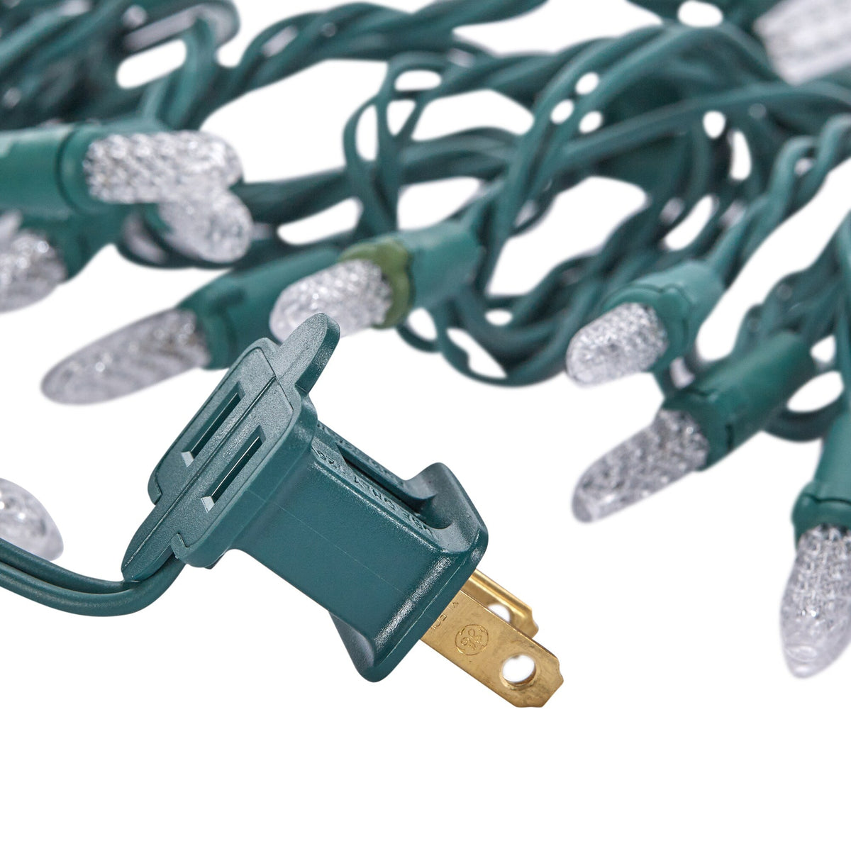 GE StayBright 100-Count 24.7-ft Sparkling Warm White LED Plug-In Christmas String Lights