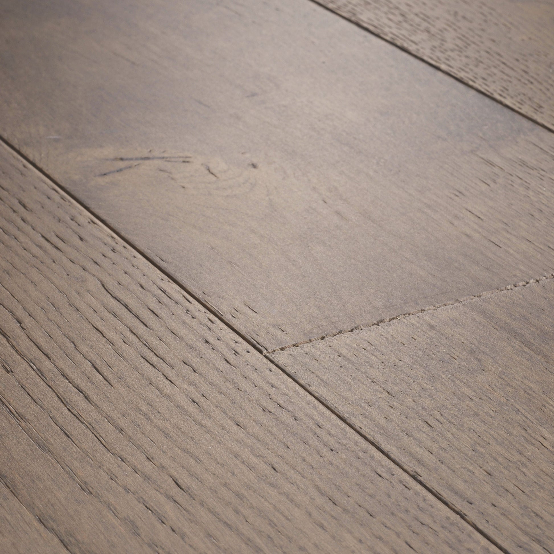 allen + roth White oak Cityscape hardwood flooring — surface grain detail