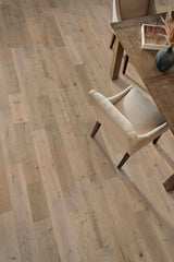 Bruce America's Best Choice Breezy Gray White Oak 6-1/2-in W x 3/8-in T x Varying Length Handscraped Engineered Hardwood Flooring (32.11-sq ft / Carton)