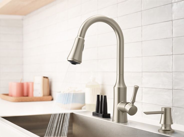 Venango Single-Handle Pull-Down Sprayer Kitchen Faucet with Reflex and Power Clean Attachments in Chrome
