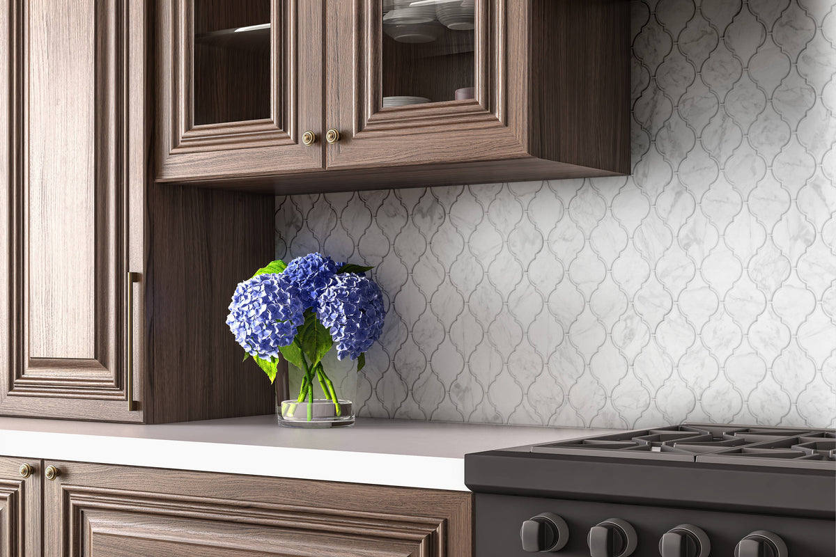 Satori Mercato Bianco 11-in x 13-in Matte Glass Marble Look Arabesque Mosaic Floor and Wall Tile (0.97-sq. ft/ Piece)