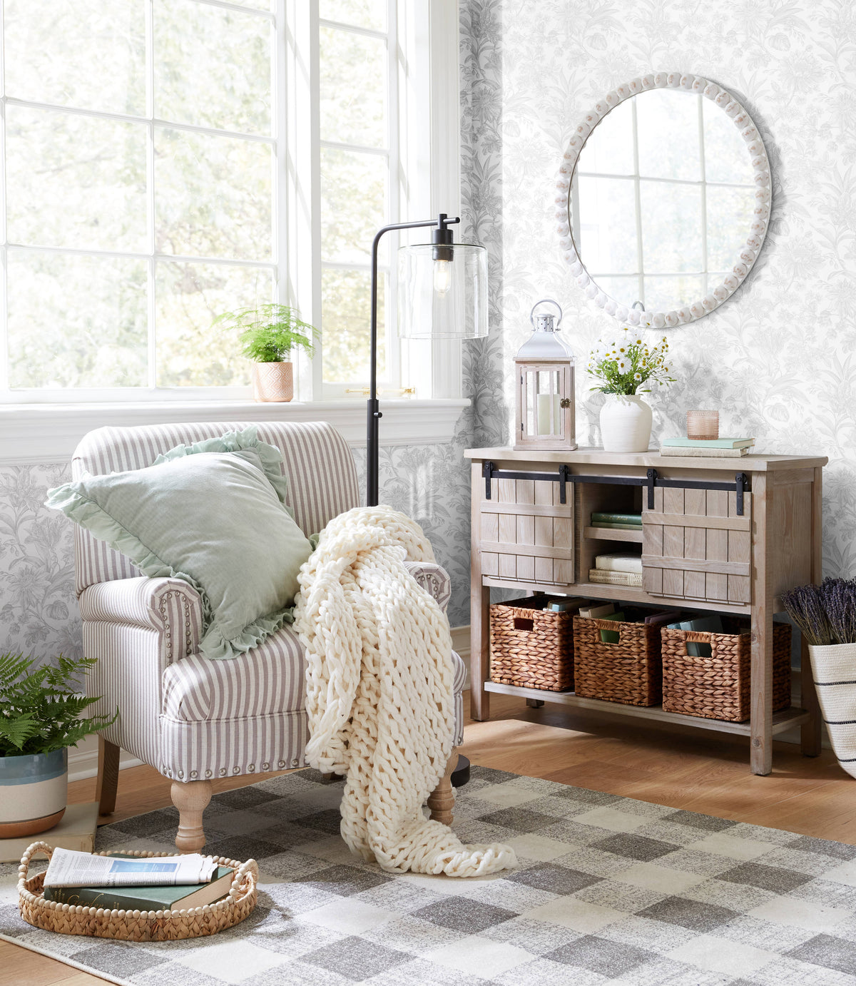 Style Selections Natural Hickory Waterproof Luxury Vinyl Plank Flooring, 7-in W x 48-in L, 5-1/2 mm Thick, 20-mil Wear Layer (18.62-sq ft Carton)