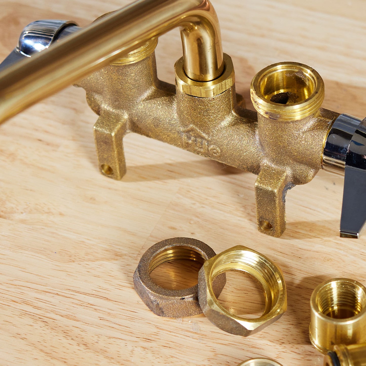 Project Source Rough Brass 2-handle Deck-mount Utility Faucet