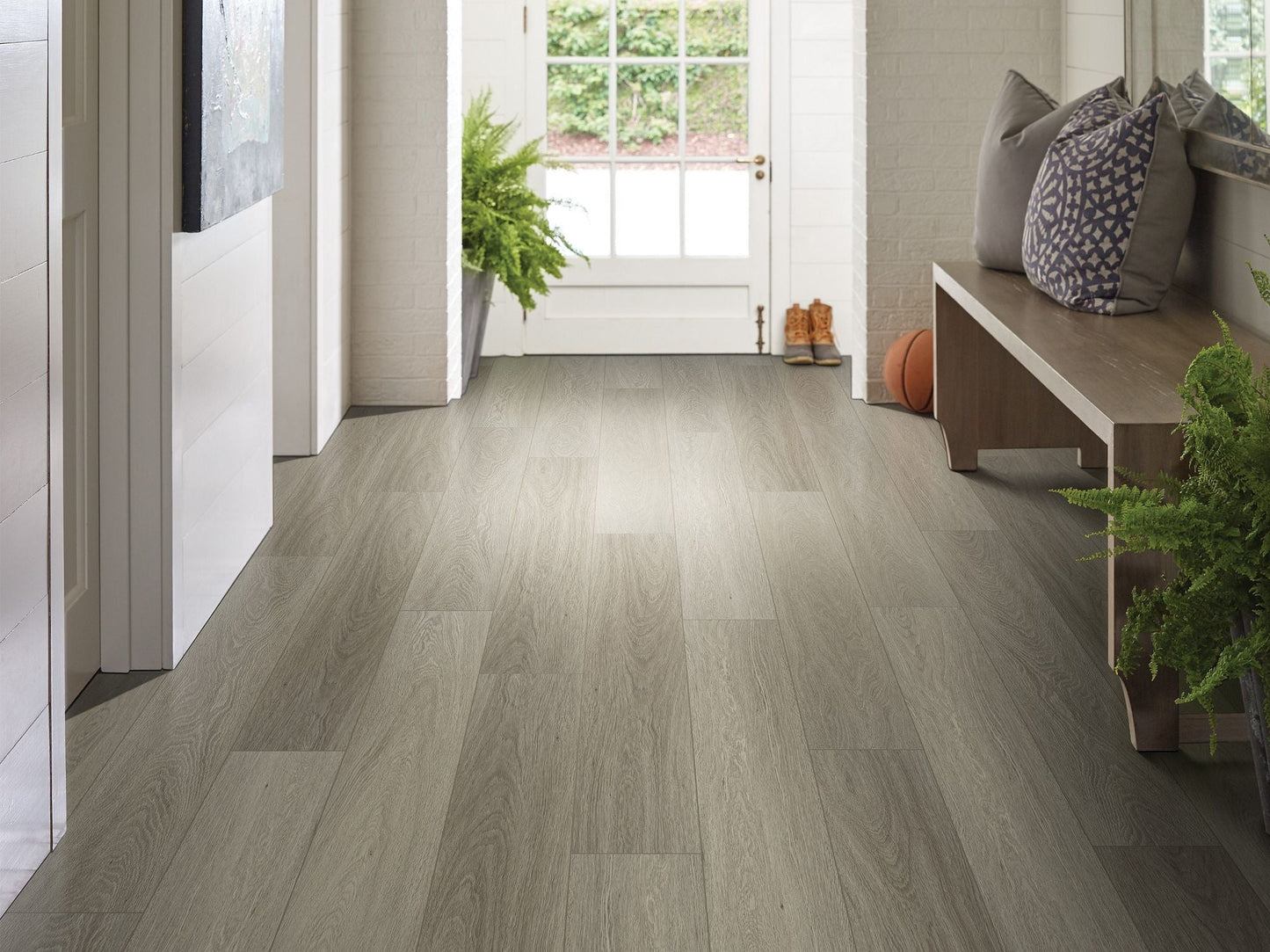 Shaw Brillance Plus President Oak Gray 12-mil x 7-in W x 48-in L Waterproof Interlocking Luxury Vinyl Plank Flooring (23.64-sq ft/ Carton)