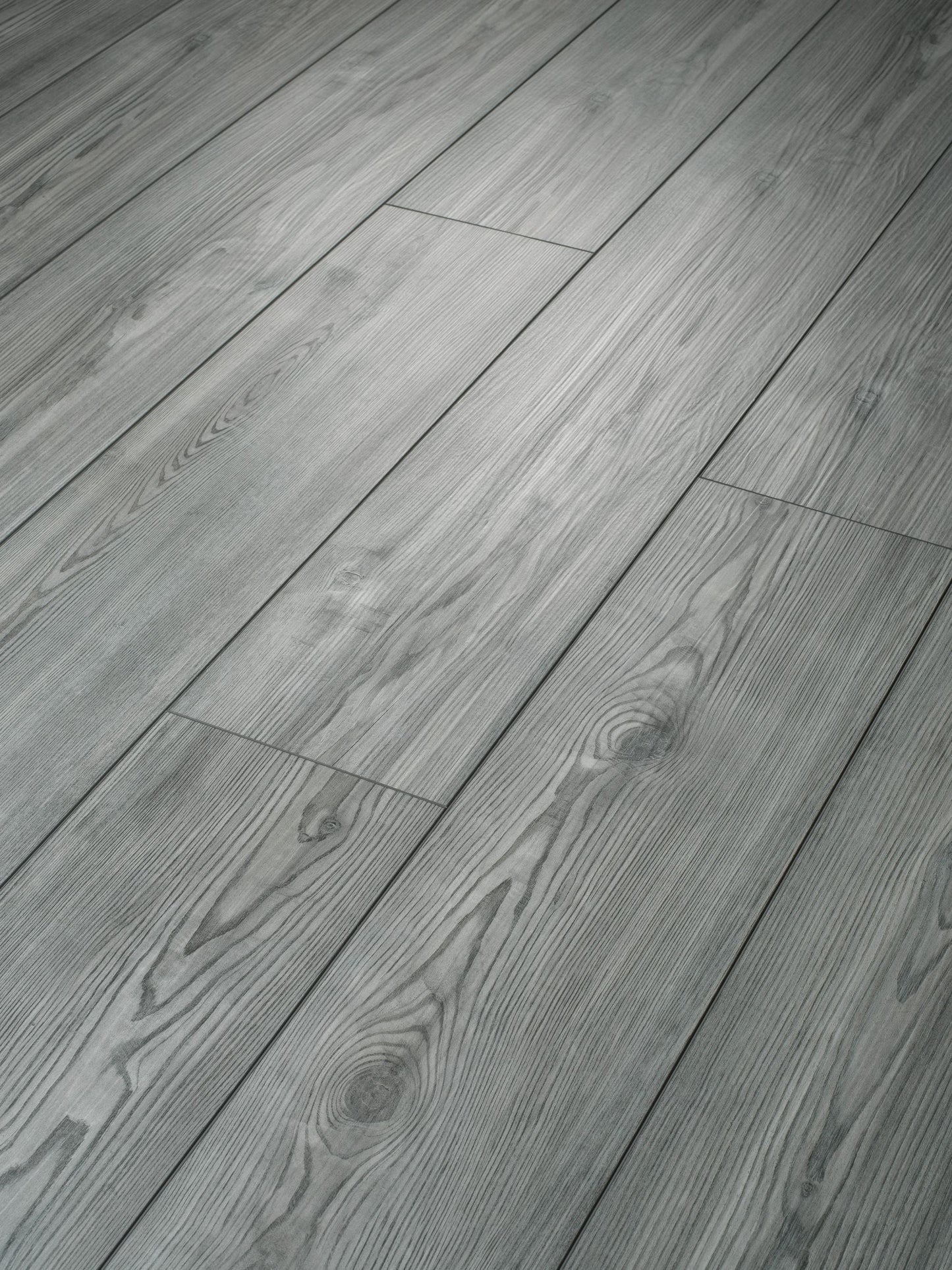 Shaw Tundra Plus Clean Pine Gray 12-mil x 7-in W x 48-in L Waterproof Interlocking Luxury Vinyl Plank Flooring (18.91-sq ft/ Carton)